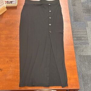 Elegant Black Button-Down Skirt with slit